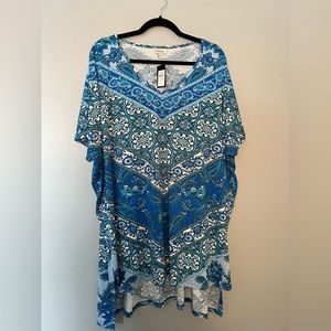 Oversized short sleeves tunic.  New with tags 22/24 Avenue/Lane Bryant